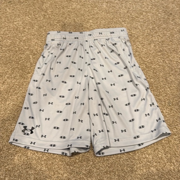 NWT boys under Armour shorts - Picture 1 of 2